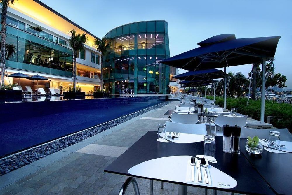 One15 Marina Sentosa Cove Singapura